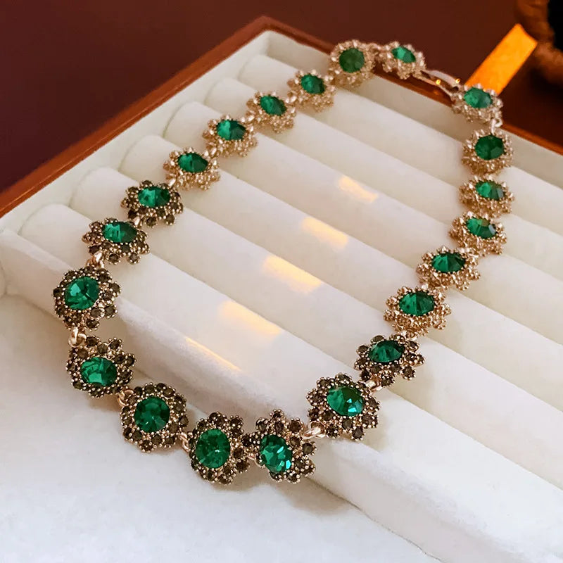 1/4 Pcs French Retro Rhinestones Choker Necklaces for Women Luxury Green Flower Ear Studs Elegant Snape Bracelet Jewelry Sets M