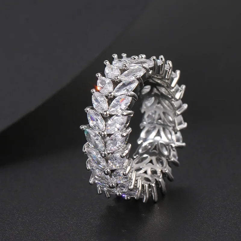 Luxury Female White Crystal Stone Ring Irregular Zirconia Wedding Rings for Women Trendy Geometric Zircon Engagement Ring