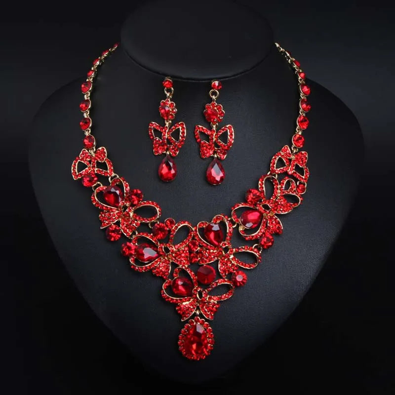 Zenat Butterfly Necklace Earrings Set