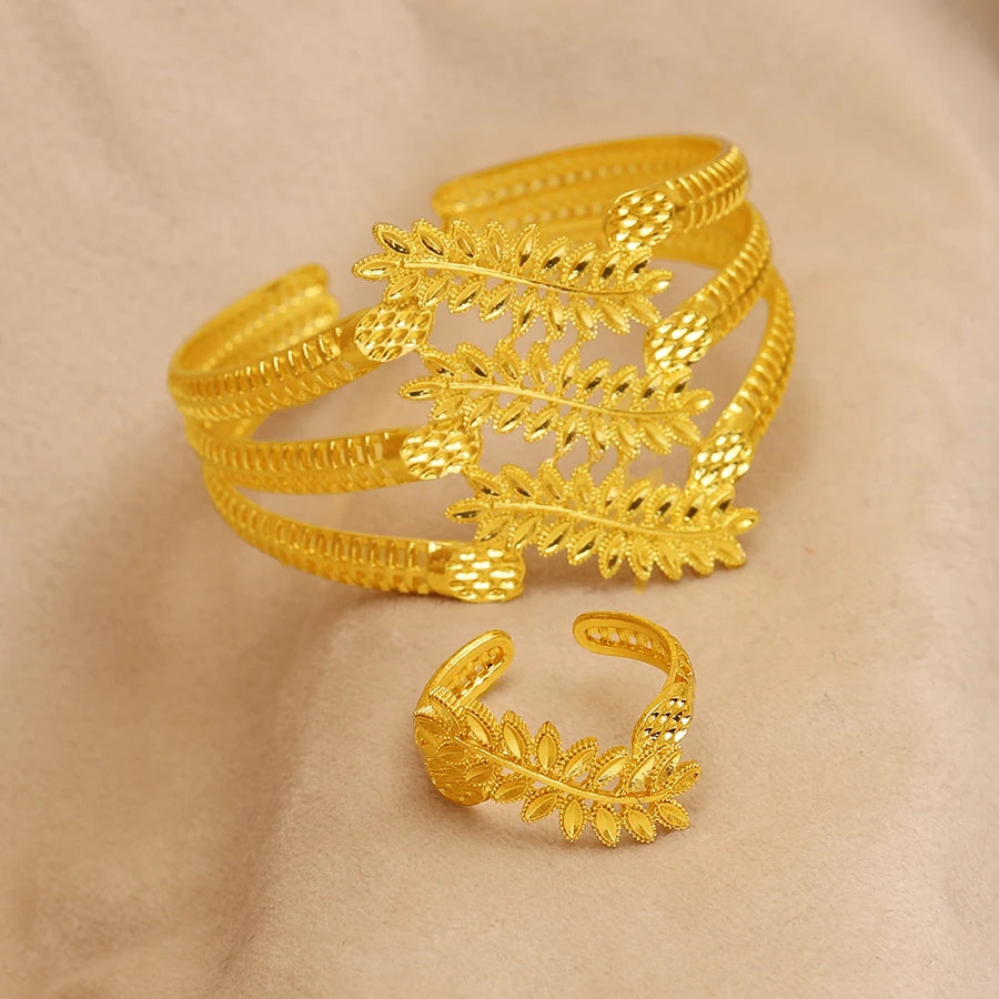 Middle East Cross border Dubai 24K Gold Plated Jewelry Set with Hollow Leaf Gold Leaf Bracelet Ring Two Piece Set