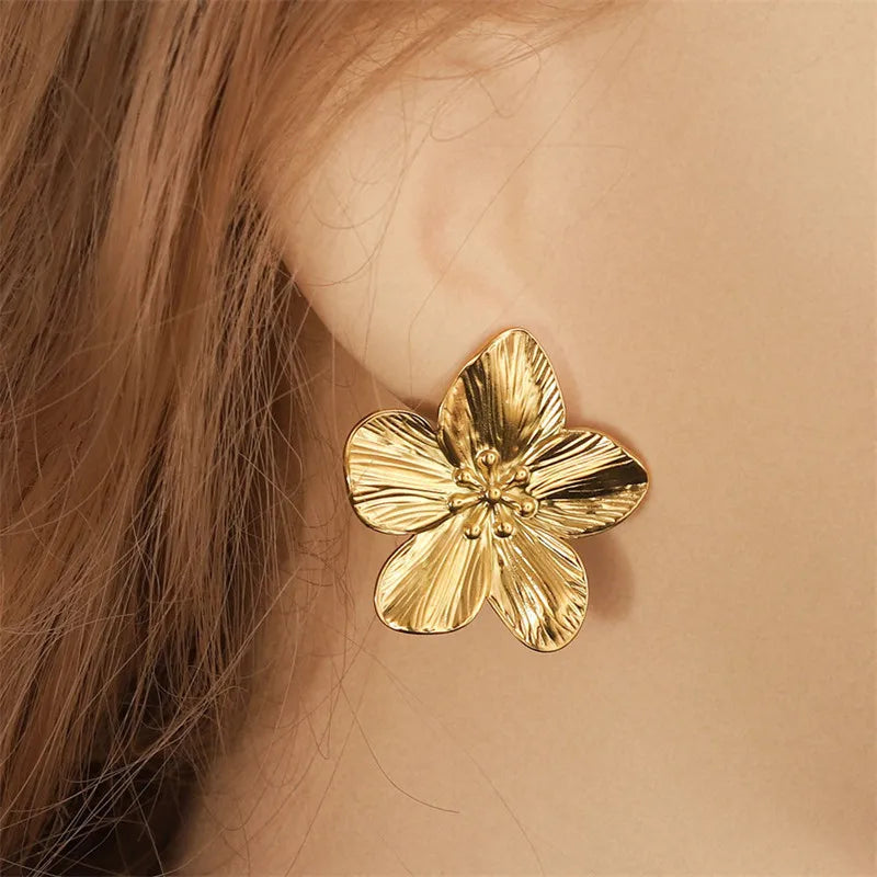 Women's Fashion Earrings Flower Alloy Retro Style Women's Party Accessories Gifts