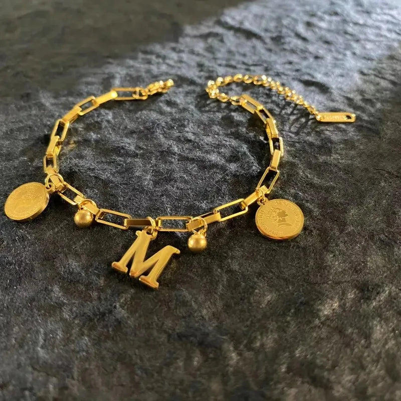 Queen Coin Letter 18K Gold-plated Stainless Steel Bracelet for Women Small Bell Pendant Adjustable Bracelet Classic Jewelry