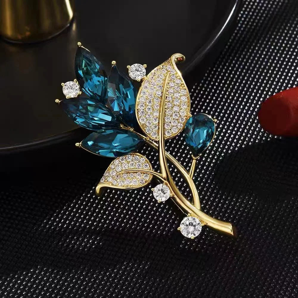 Sweet Flower Shape Lapel Pin Inlaid Shiny Rhinestones Brooches All-match Versatile Corsage Accessories
