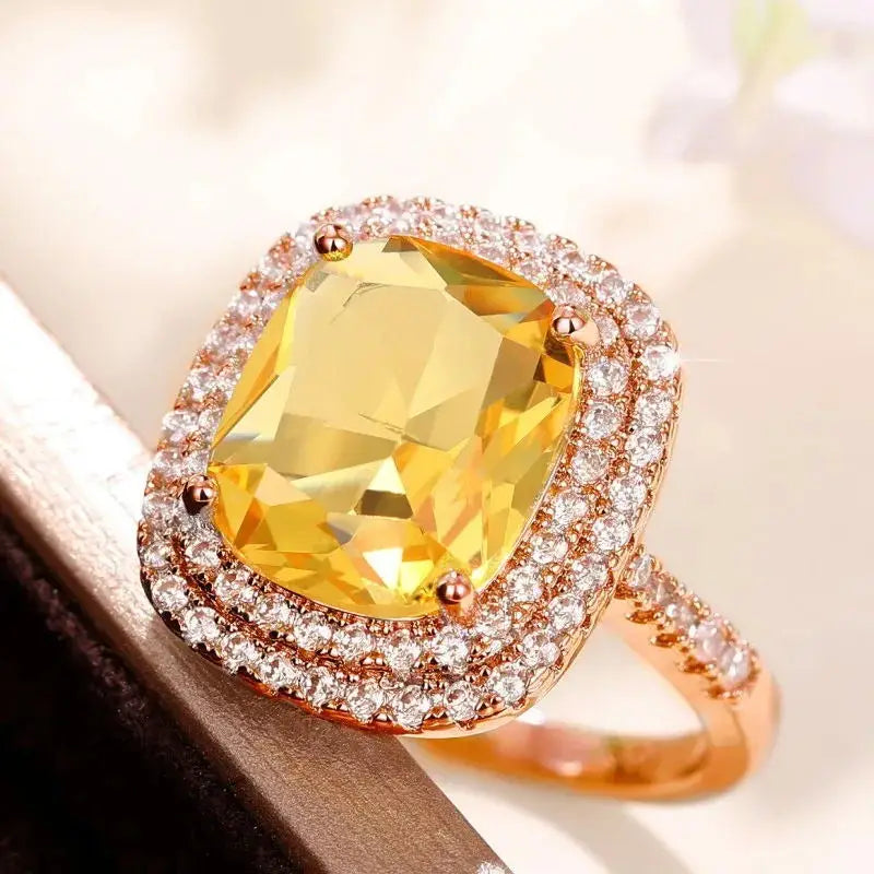 New Elegant Yellow Cubic Zirconia Women Rings Luxury Wedding Anniversary Party Lady's  Accessories Bright Fashion Jewelry