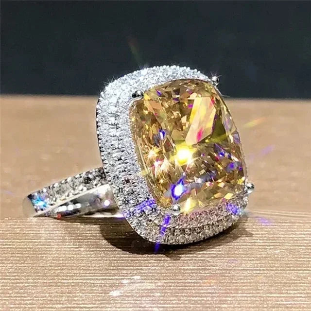 Gorgeous Sparkling Crystal Zircon Design Ring for Women, Exquisite and High-end Accessories  Women's Temperament Jewelry