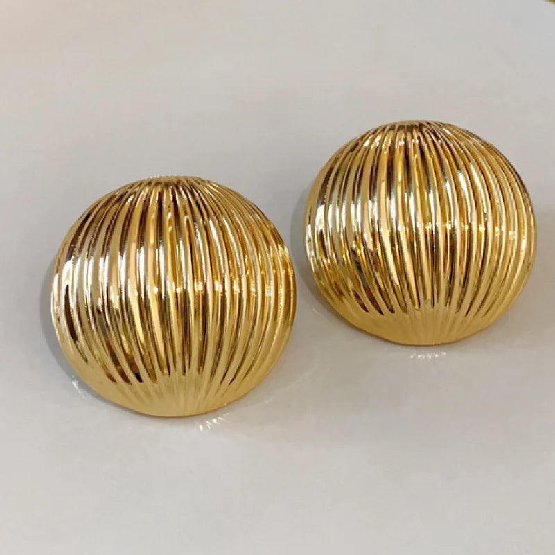 Golden Fashion Metallic Woven Stylish Clip on Earrings Temperament Irregular Geometric Ear Cuff Clips Non Pierced Ears Jewelry