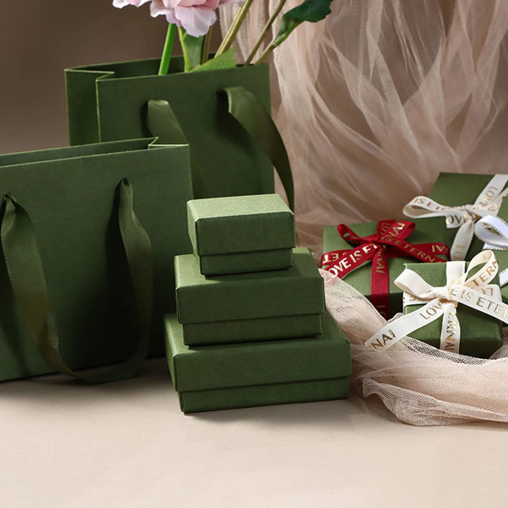 Exquisite Green Jewelery Packaging Box plus Handbag