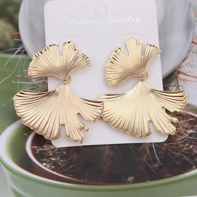 Fashion Geometric Gold Color Ginkgo Biloba Leaf Shape Drop Earring Creative Personality Earring Jewelry