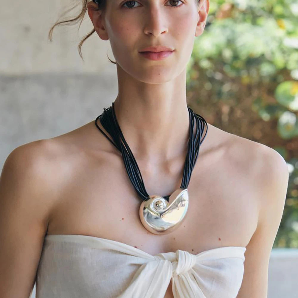Snail Shell Pendant Multilayer Rope Necklace 2024 Vintage Jewelry for Women Fashion Holiday Party Accessories