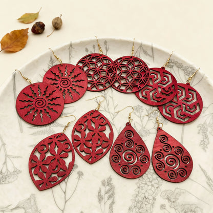 5 Pairs of Trendy, Retro Red Wood Hollowed-Out Earrings, Perfect for Daily Outings, Festival Parties, and Dates