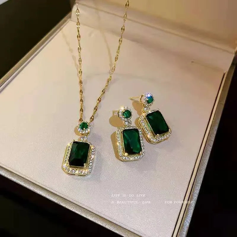 Exquisite Fashion Emerald Perfume Bottle Necklace Earrings Ring 3 Piece Set Classic Banquet Wedding Jewelry Set Birthday Gift