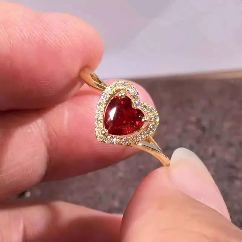 2025 New Elegant Red Corundum Ring with Extra Large Zircon Fashion Party Jewelry Flower Dove Egg Shining First