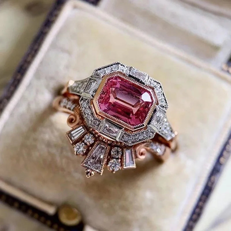 Style Pink Sparkling Zircon Princess Square Engagement Ring for Ladies and Girlfriends Luxury Proposal  Gift Fashion Jewelry