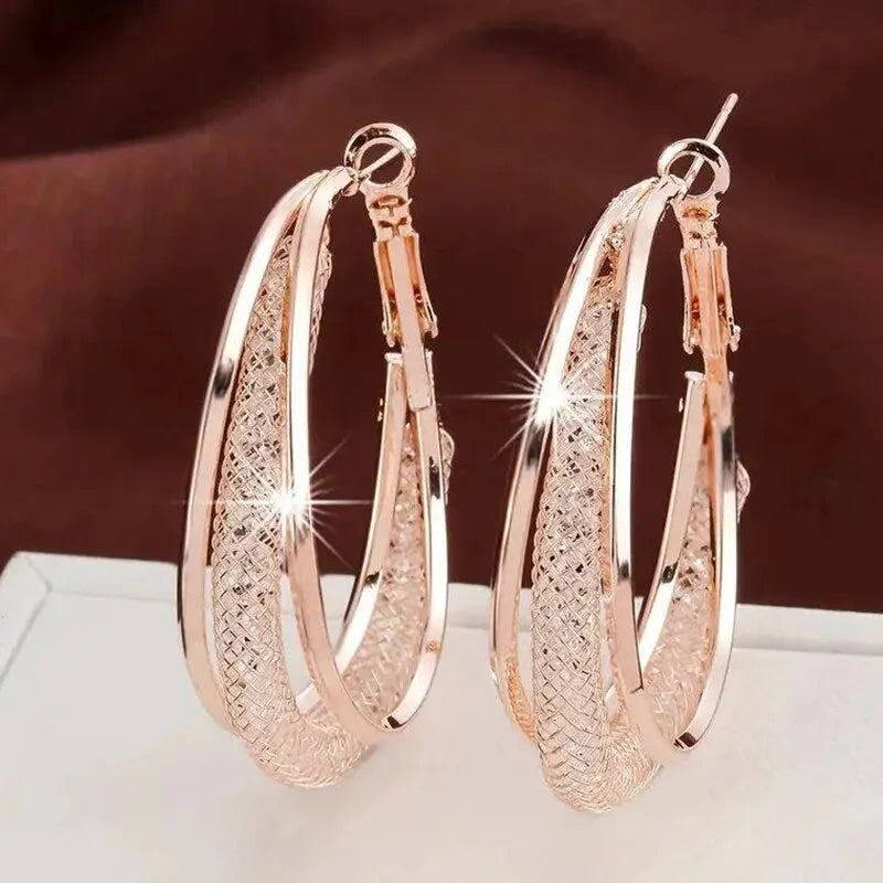 Gold Color Crystal Stone Hoop Earrings Twisted Metal Shape Silver Plating New Fashion Women Earrings Party Jewelry Birthday Gift