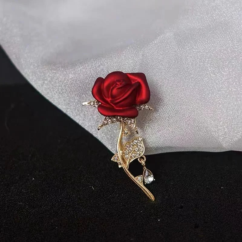 Sweet Flower Shape Lapel Pin Inlaid Shiny Rhinestones Brooches All-match Versatile Corsage Accessories