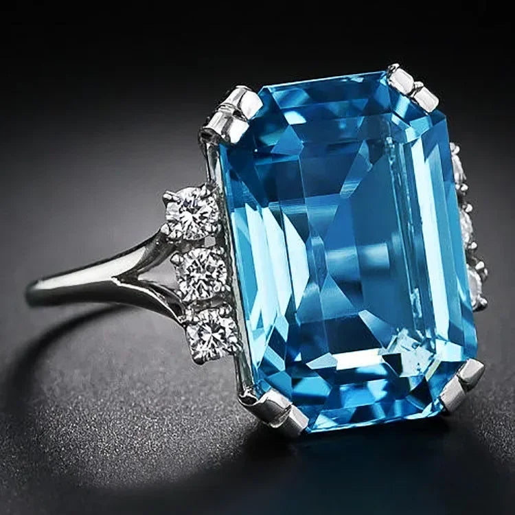 Gorgeous Sparkling Crystal Zircon Design Ring for Women, Exquisite and High-end Accessories  Women's Temperament Jewelry