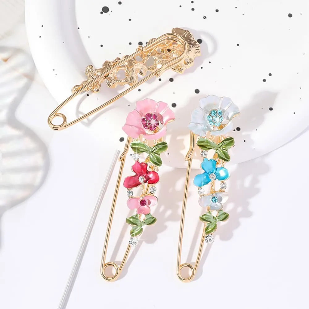 Exquisite Rhinestone Flower Brooches Leaf Metal Lapel Pins Women Clothes Jewelry Accessories