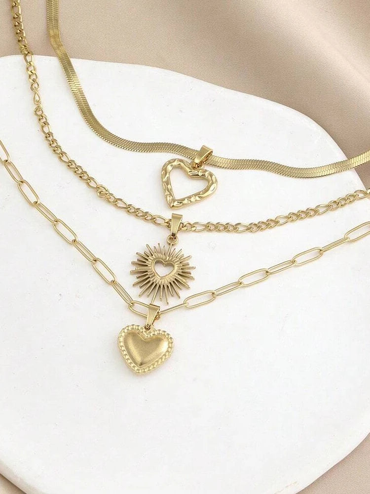 3 Pcs Fashion Bohemia Heart Pendant Chain Layered Necklace for Women Summer Beach Simple Copper Metal Necklace Jewelry Gift 2024