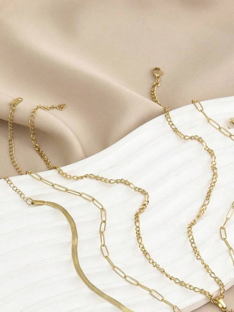 3 Pcs Fashion Bohemia Heart Pendant Chain Layered Necklace for Women Summer Beach Simple Copper Metal Necklace Jewelry Gift 2024