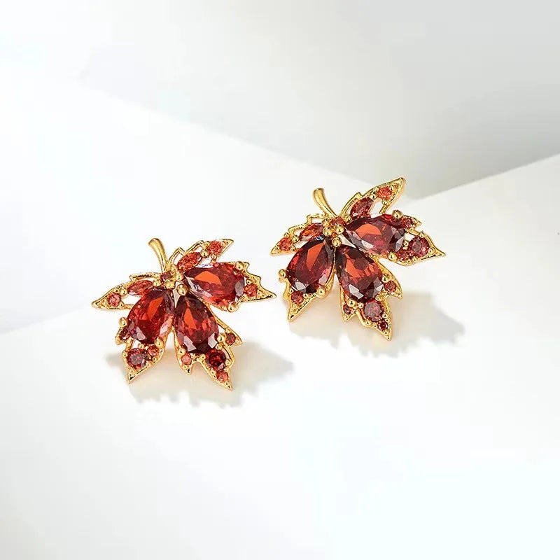 Red Gem Maple Leaf Stud Earrings for Women2023 New Fashion Light Luxury Earrings Retro Simple Crystal Earrings Jewelry Gift