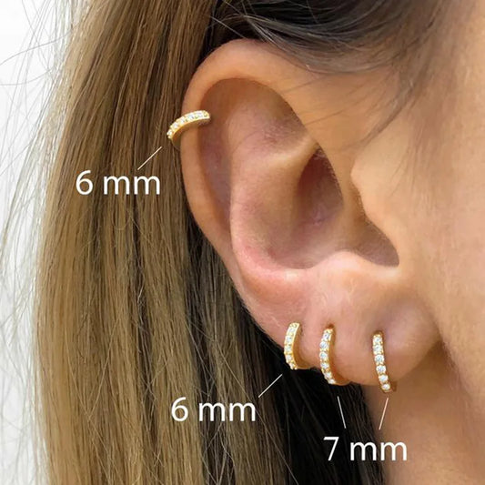 Fashion Minimal Hoop Earring Rainbow Crystal Zircon Small Huggie Thin Hoops Cartilage Helix Tragus Earring Body Piercing Jewelry