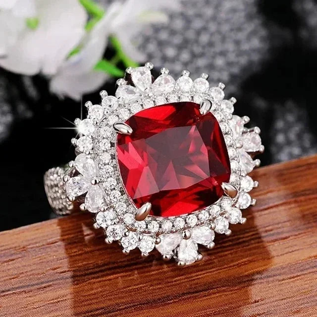 Gorgeous Sparkling Crystal Zircon Design Ring for Women, Exquisite and High-end Accessories  Women's Temperament Jewelry