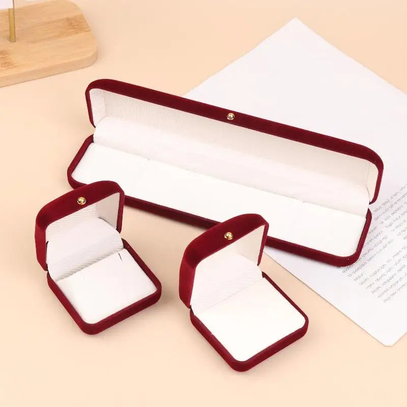 Flocking Gold Buckle Jewelry Box Red Velvet
