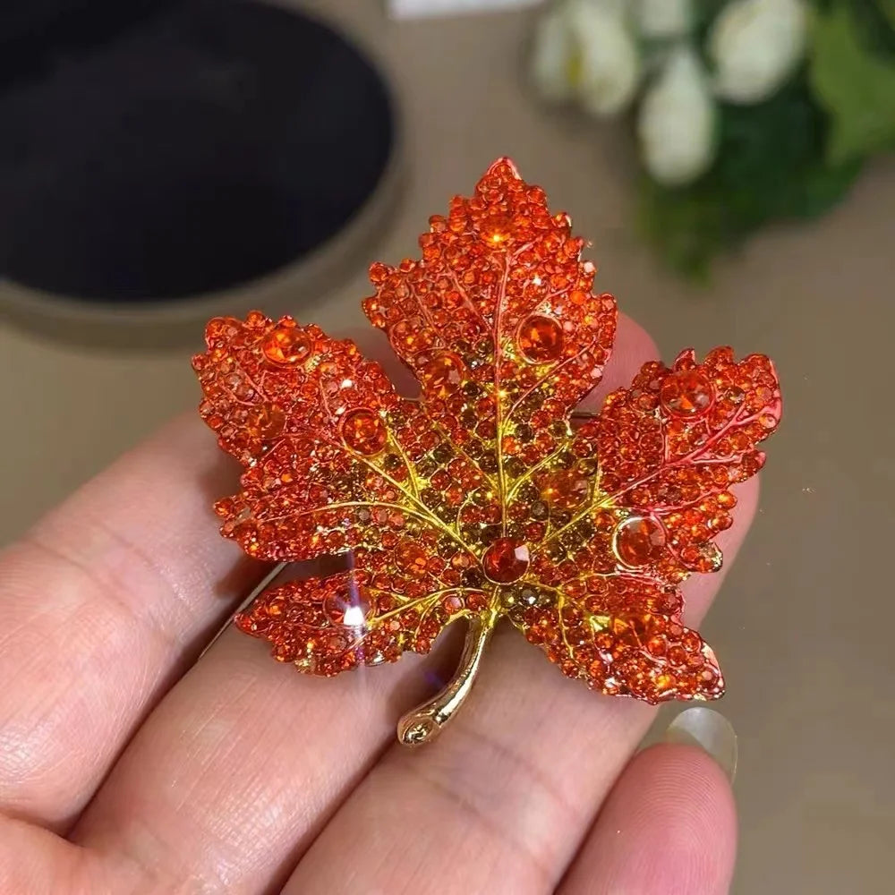 Sweet Flower Shape Lapel Pin Inlaid Shiny Rhinestones Brooches All-match Versatile Corsage Accessories