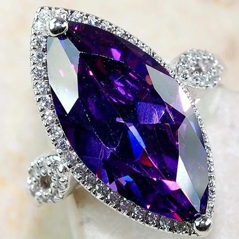 Gorgeous Sparkling Crystal Zircon Design Ring for Women, Exquisite and High-end Accessories  Women's Temperament Jewelry
