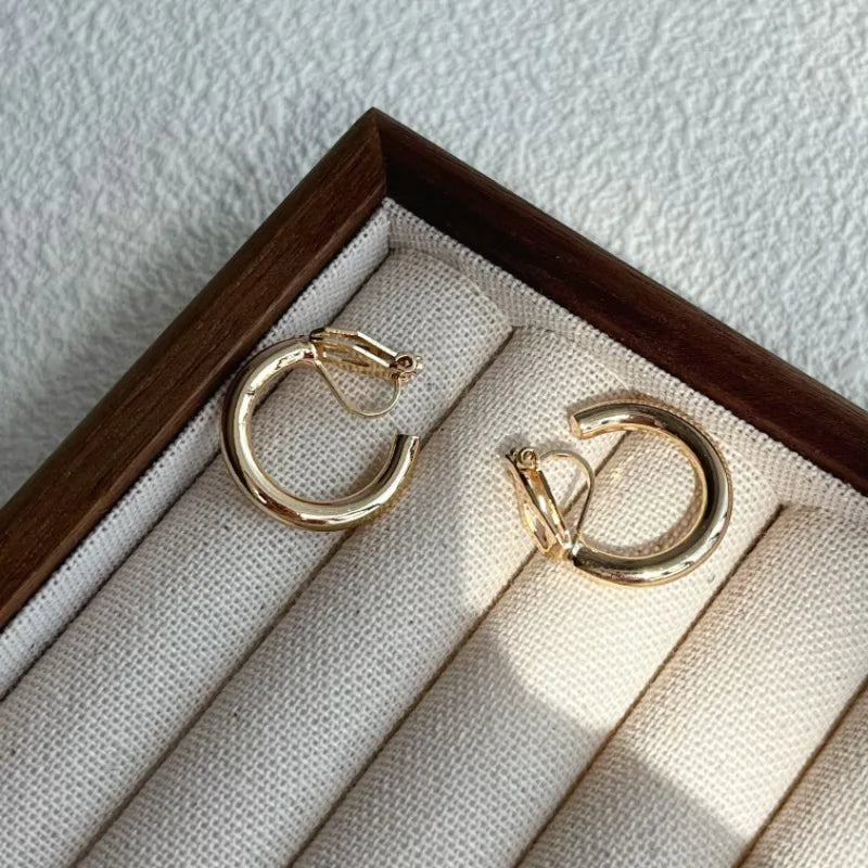 Golden Fashion Metallic Woven Stylish Clip on Earrings Temperament Irregular Geometric Ear Cuff Clips Non Pierced Ears Jewelry