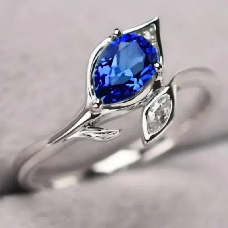 2025 New Blue Cube Zircon Ring Fashionable and Elegant High End Women's Bridal Wedding Luxury Personalized Jewelry Accessories