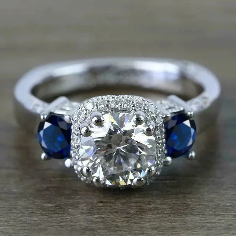 2025 New Blue Cube Zircon Ring Fashionable and Elegant High End Women's Bridal Wedding Luxury Personalized Jewelry Accessories