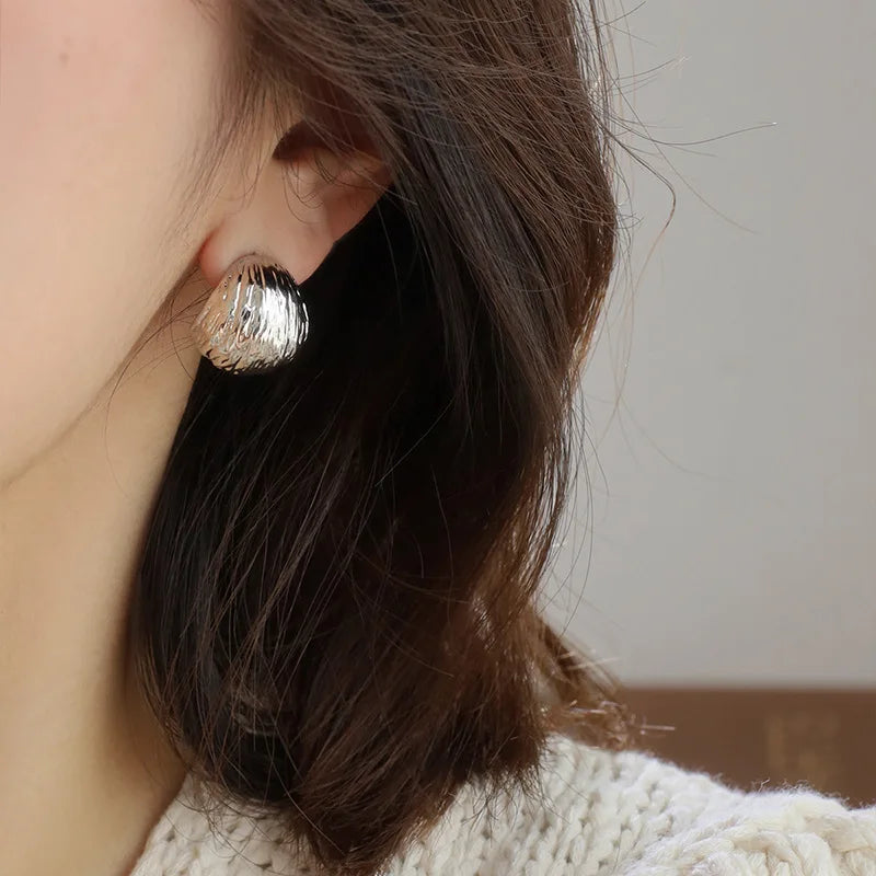 Golden Fashion Metallic Woven Stylish Clip on Earrings Temperament Irregular Geometric Ear Cuff Clips Non Pierced Ears Jewelry