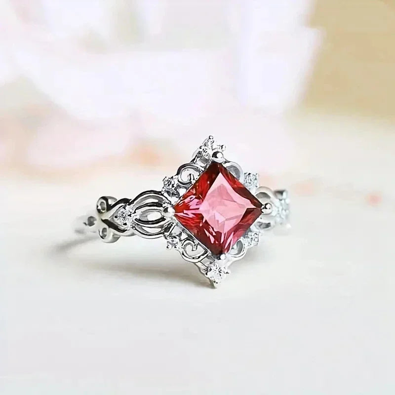 2025 European and American Red Cubic Zirconia Ring, Oval Geometric Fashion Temperament Elegant and Dazzling Jewelry Accessories