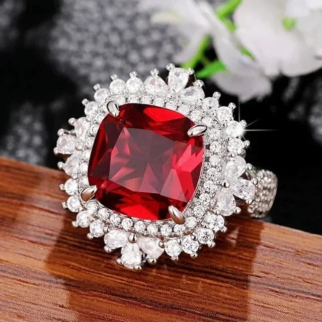 Gorgeous Sparkling Crystal Zircon Design Ring for Women, Exquisite and High-end Accessories  Women's Temperament Jewelry