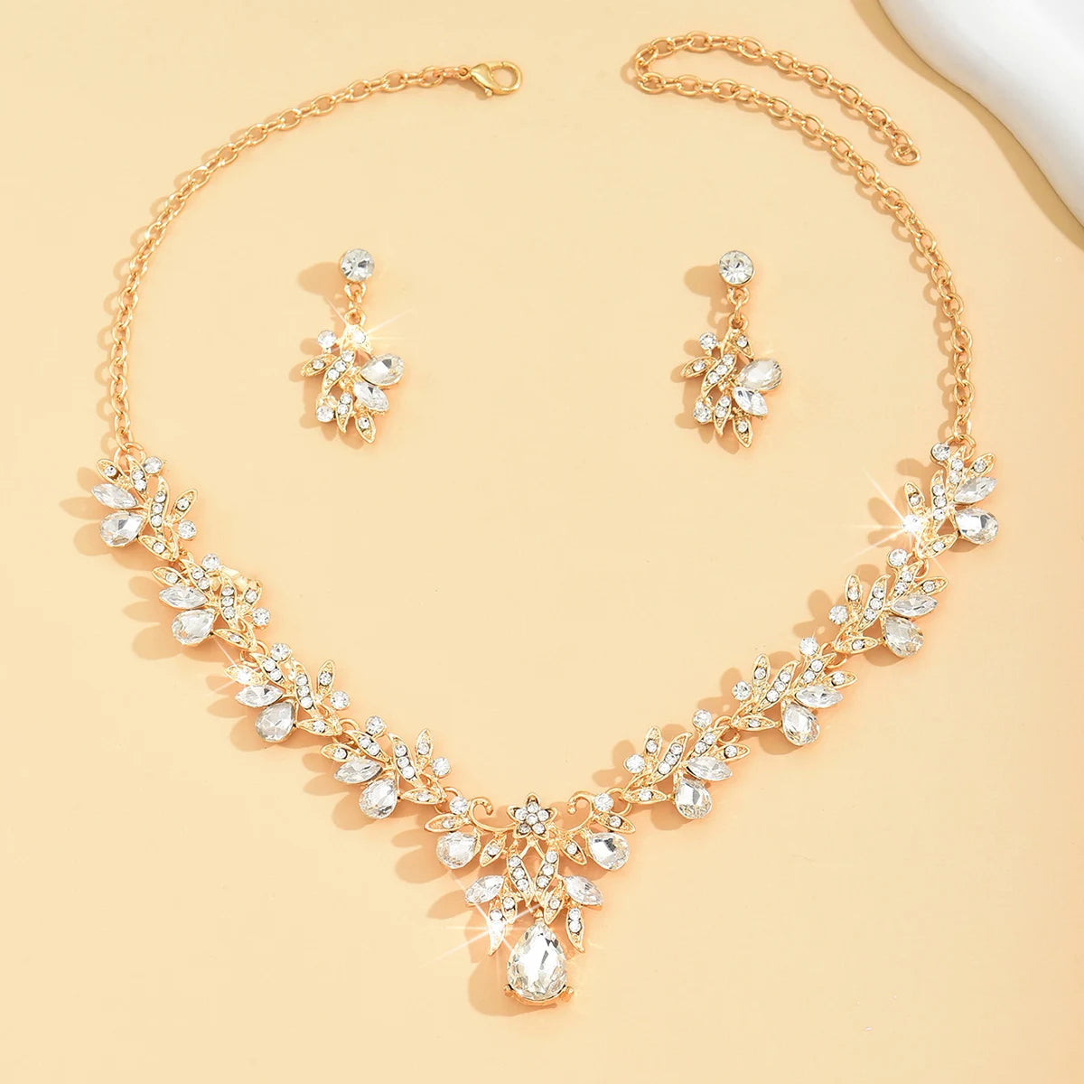Zenat Sparkling Leaf Water Drop Jewelry Set