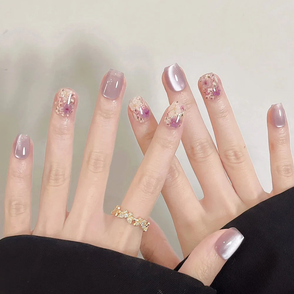 24Pcs Glitter Diamond Press On Nails Sweet Cute Girl Acrylic Nails Full Cover Short Square Fake Nails Wearable Manicure Nail Tip