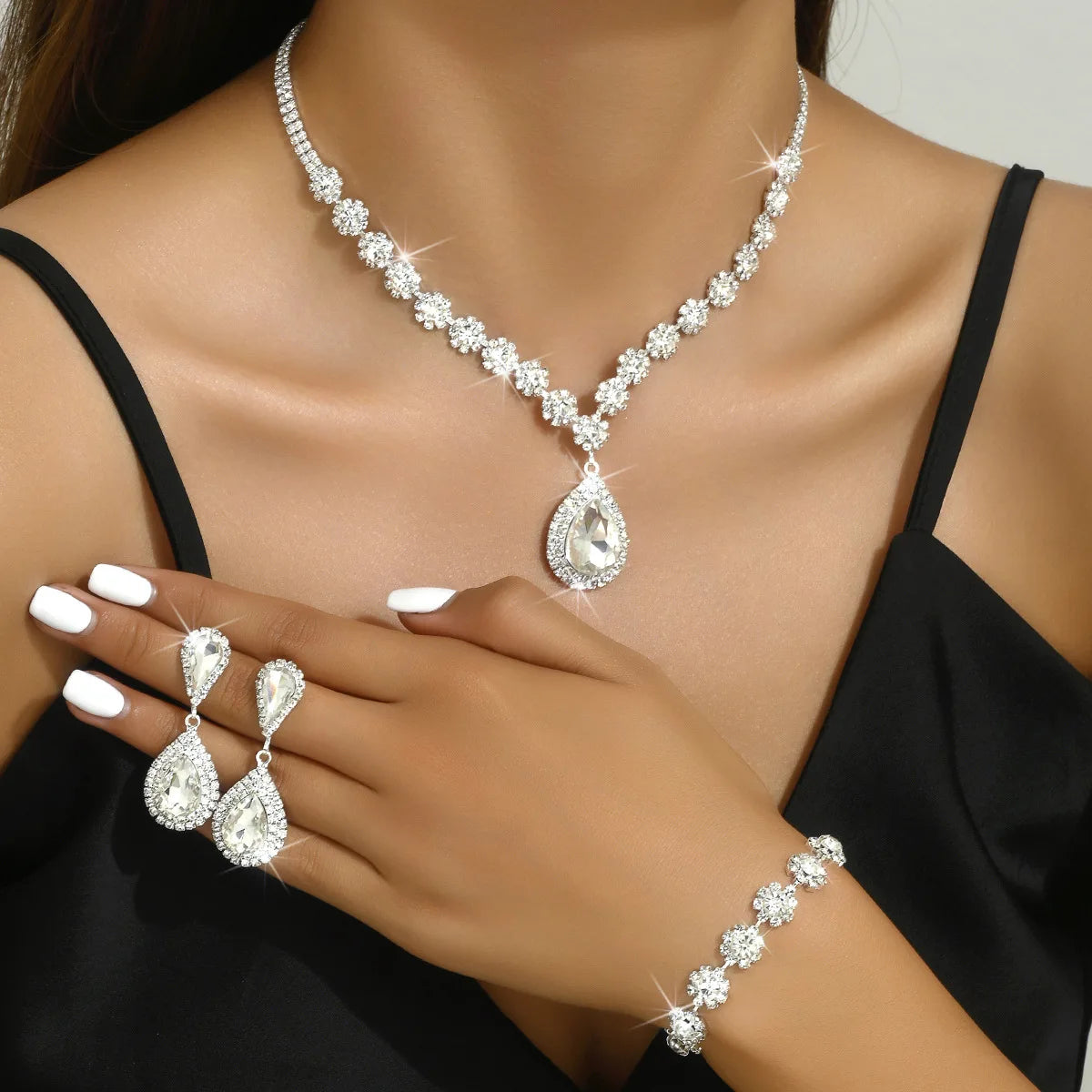 Minimalist Water drops Jewelry Set for Women Crystal Necklace Bracelet Earrings Set Gift Banquet Wedding Anniversary Accessories