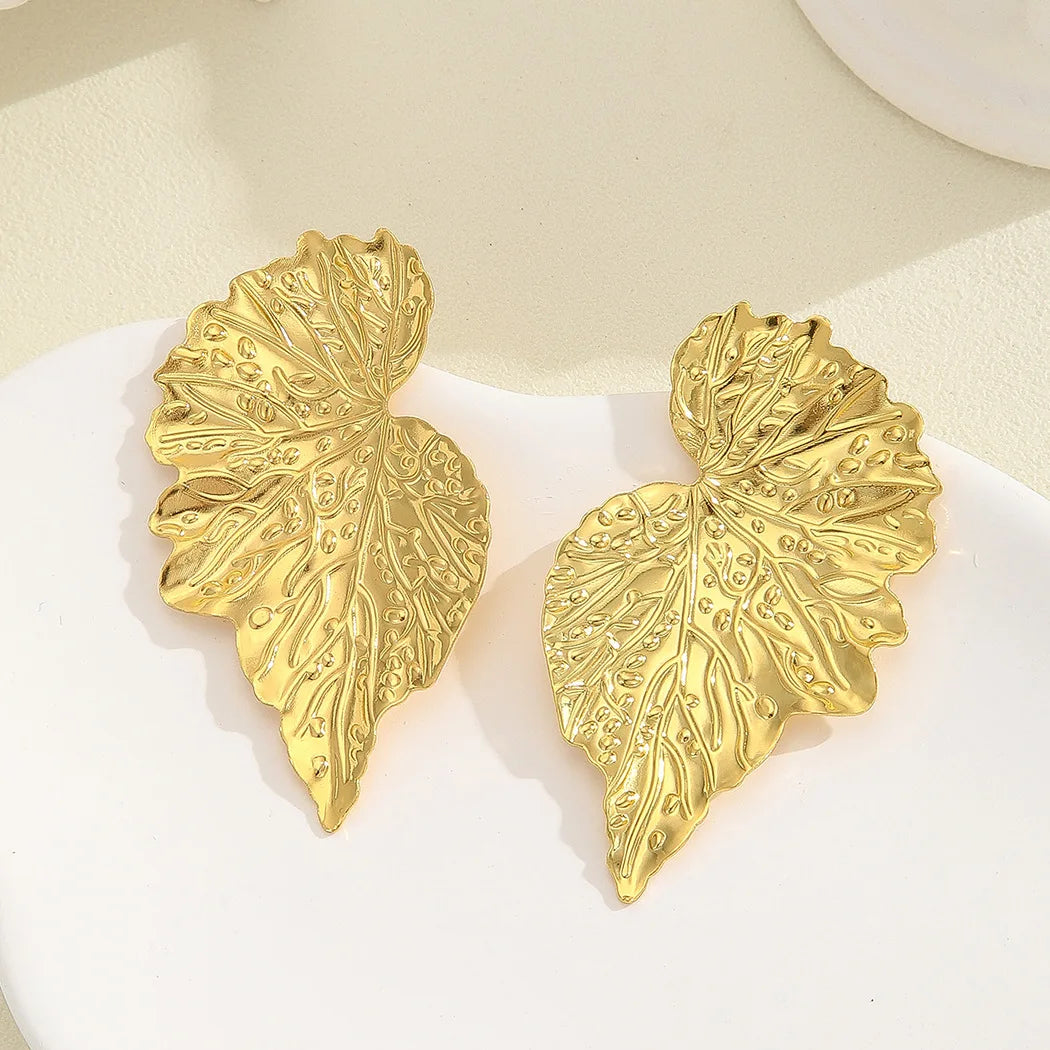 Minimalism Personality Metal Drop Earrings for Women Leaf Round Water Droplet Butterfly Twist Metal Earrings Geometry Jewelry