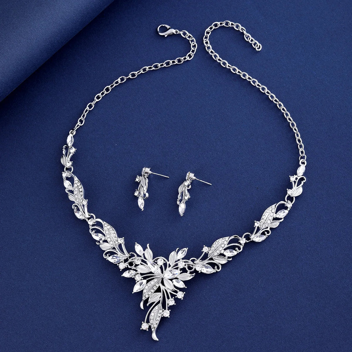 Zenat Luxury Crystal Necklace Earrings Set