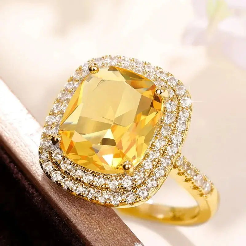 New Elegant Yellow Cubic Zirconia Women Rings Luxury Wedding Anniversary Party Lady's  Accessories Bright Fashion Jewelry