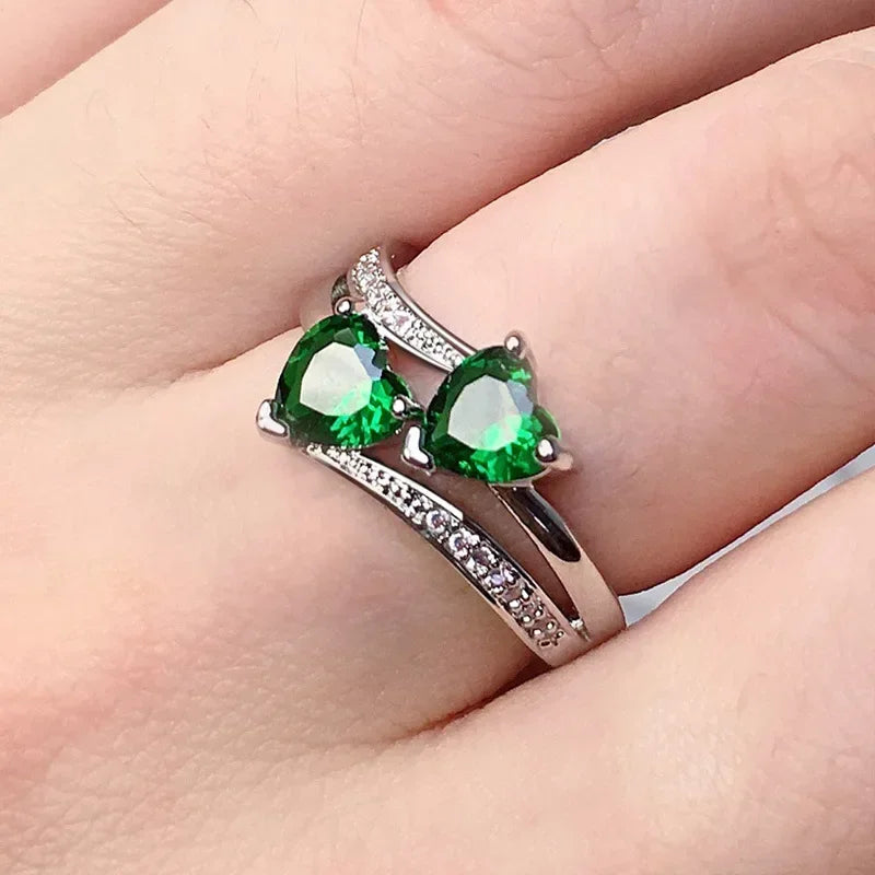2025 New Luxury High End Party Women's Ring Bright Green Oval Crystal Noble  Retro Style Accessories Gorgeous Gift