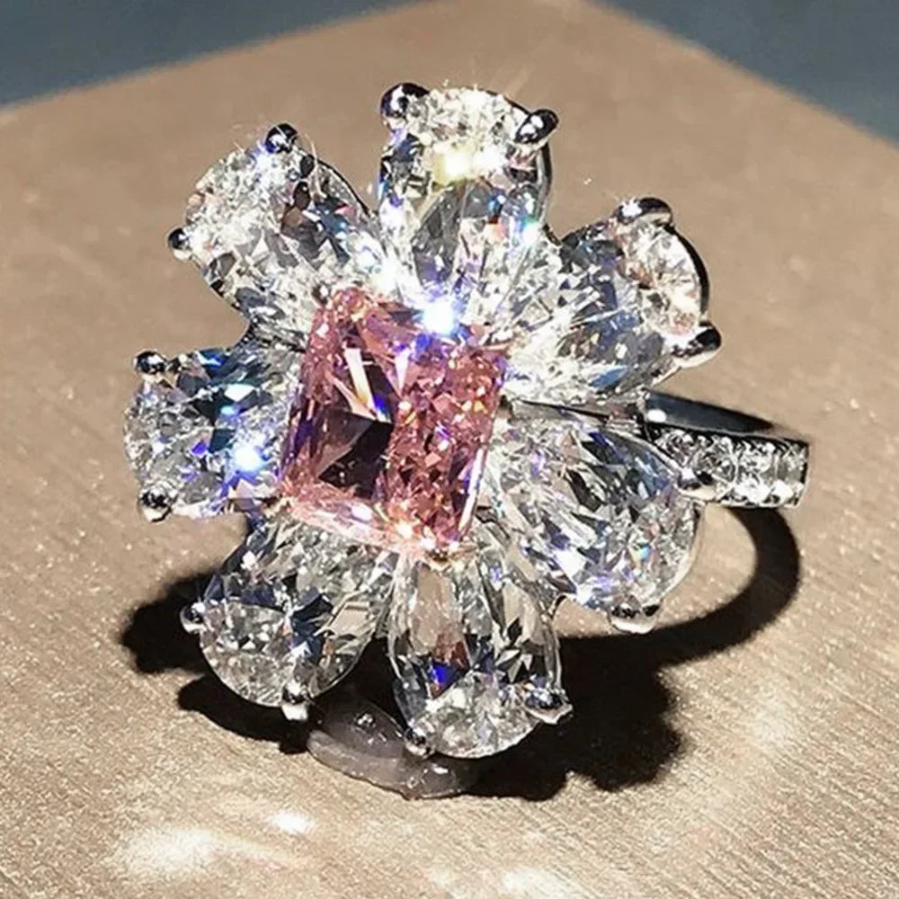 Style Pink Sparkling Zircon Princess Square Engagement Ring for Ladies and Girlfriends Luxury Proposal  Gift Fashion Jewelry