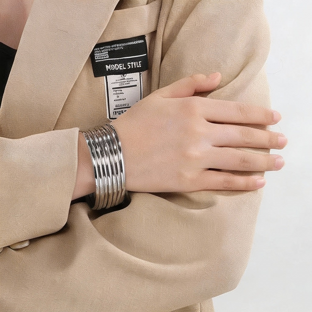 Glossy 18K Gold Plated Stainless Steel Bangle for Women